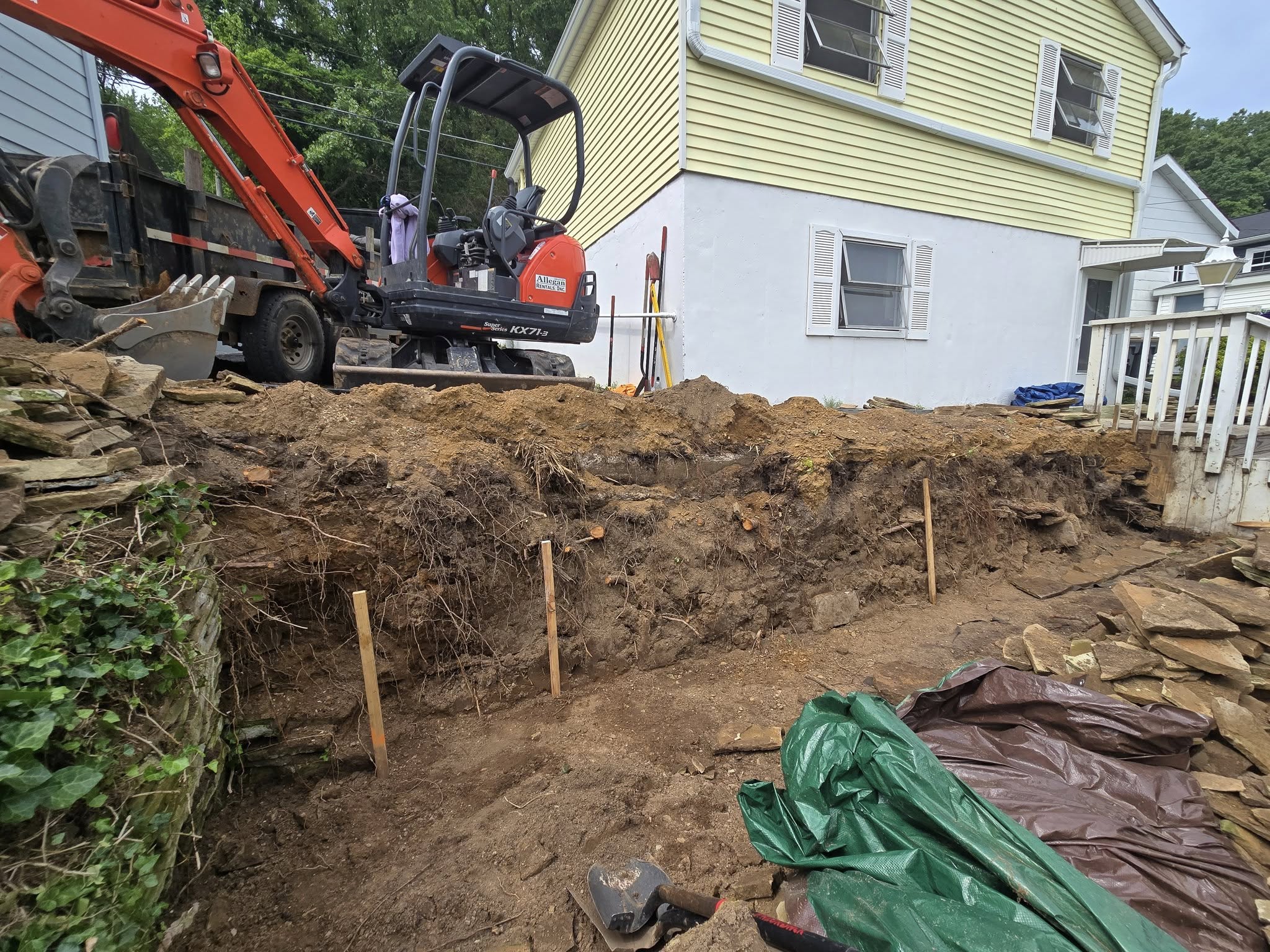 Retaining Wall Construction - Phase 2